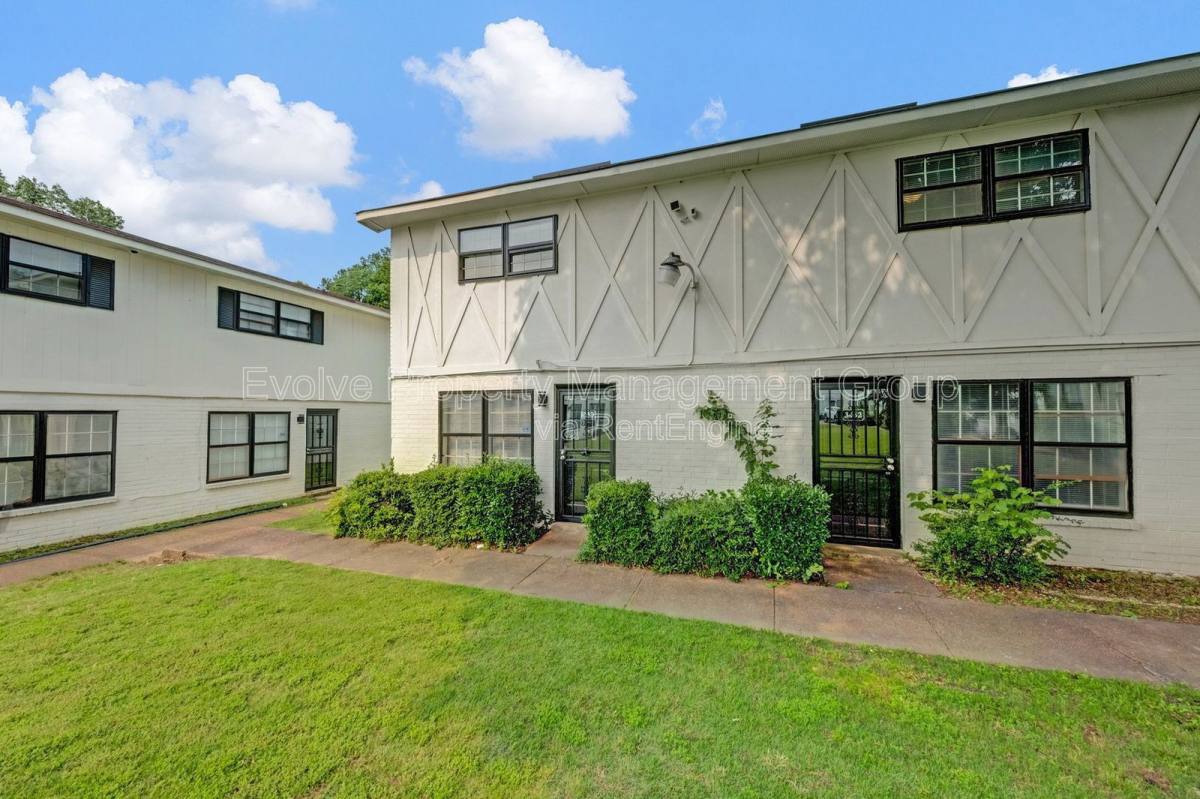 Apartment for rent at 696 Hobbs Dr, Memphis, TN 38111