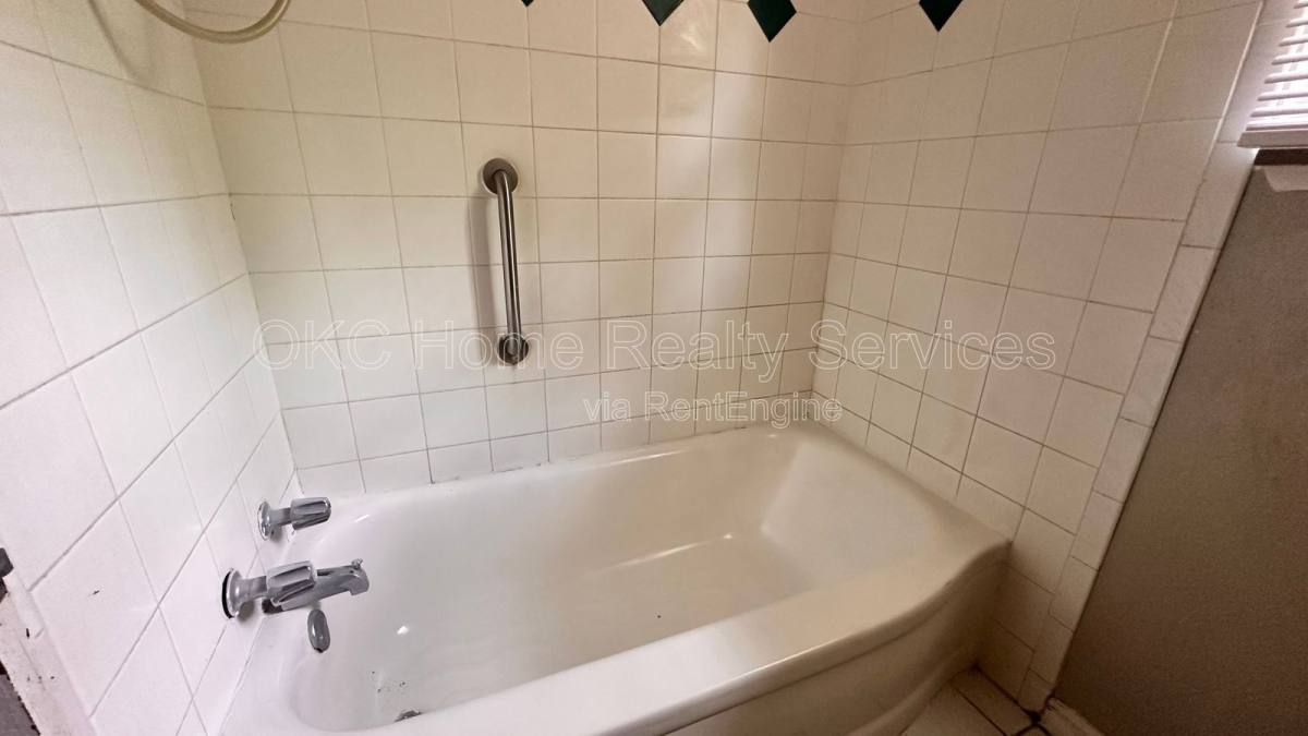 6808 NW 59th St, Bethany, OK 73008 - House for Rent - Image 16