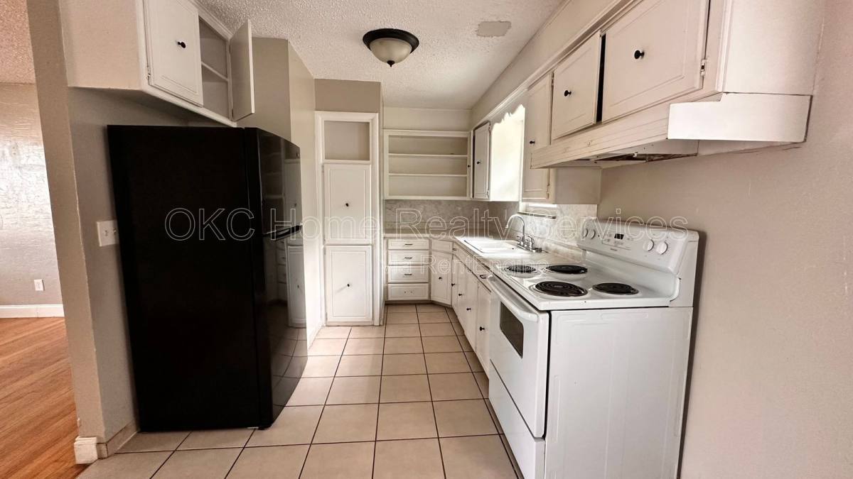 House for rent at 6808 NW 59th St, Bethany, OK 73008