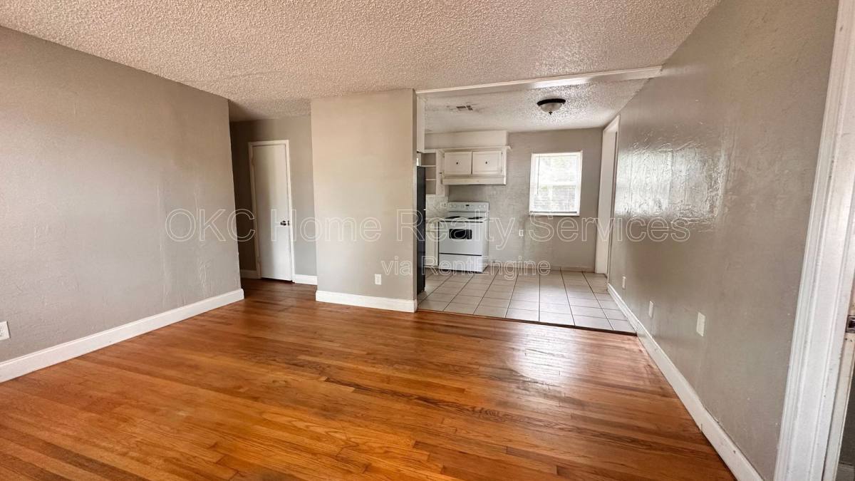 House for rent at 6808 NW 59th St, Bethany, OK 73008