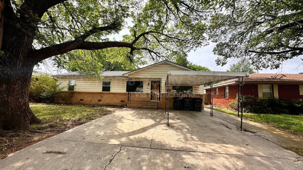 House for rent at 6808 NW 59th St, Bethany, OK 73008