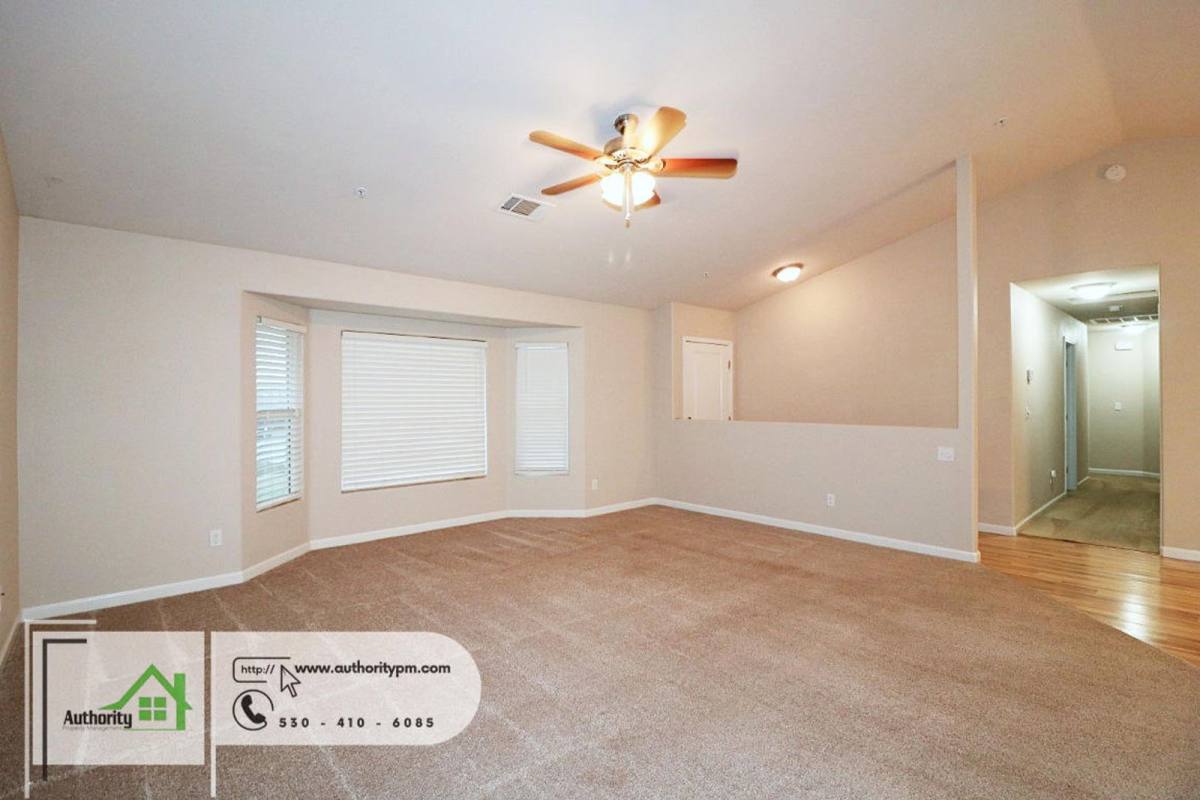 House for rent at 2381 Yellow Finch Way, Anderson, CA 96007