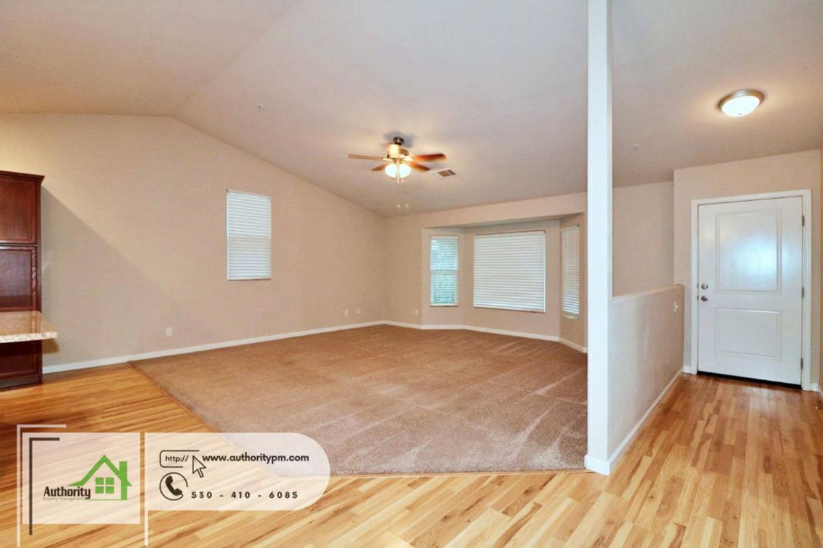 House for rent at 2381 Yellow Finch Way, Anderson, CA 96007