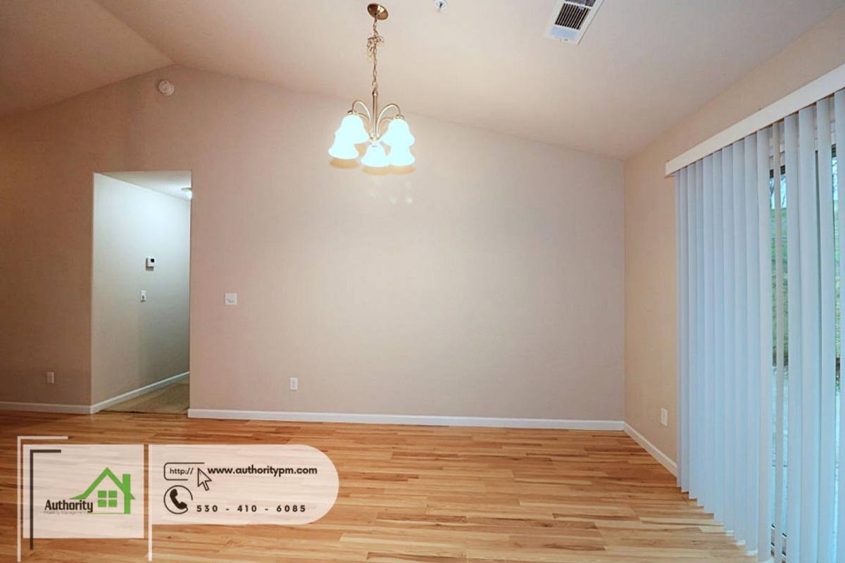 House for rent at 2381 Yellow Finch Way, Anderson, CA 96007