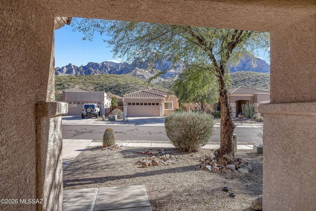 House for rent at 2221 E Stone Stable Dr, Tucson, AZ 85737