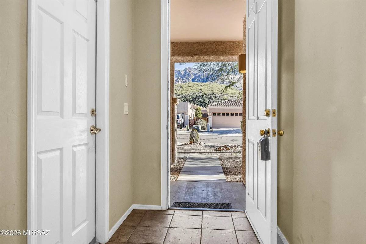 House for rent at 2221 E Stone Stable Dr, Tucson, AZ 85737
