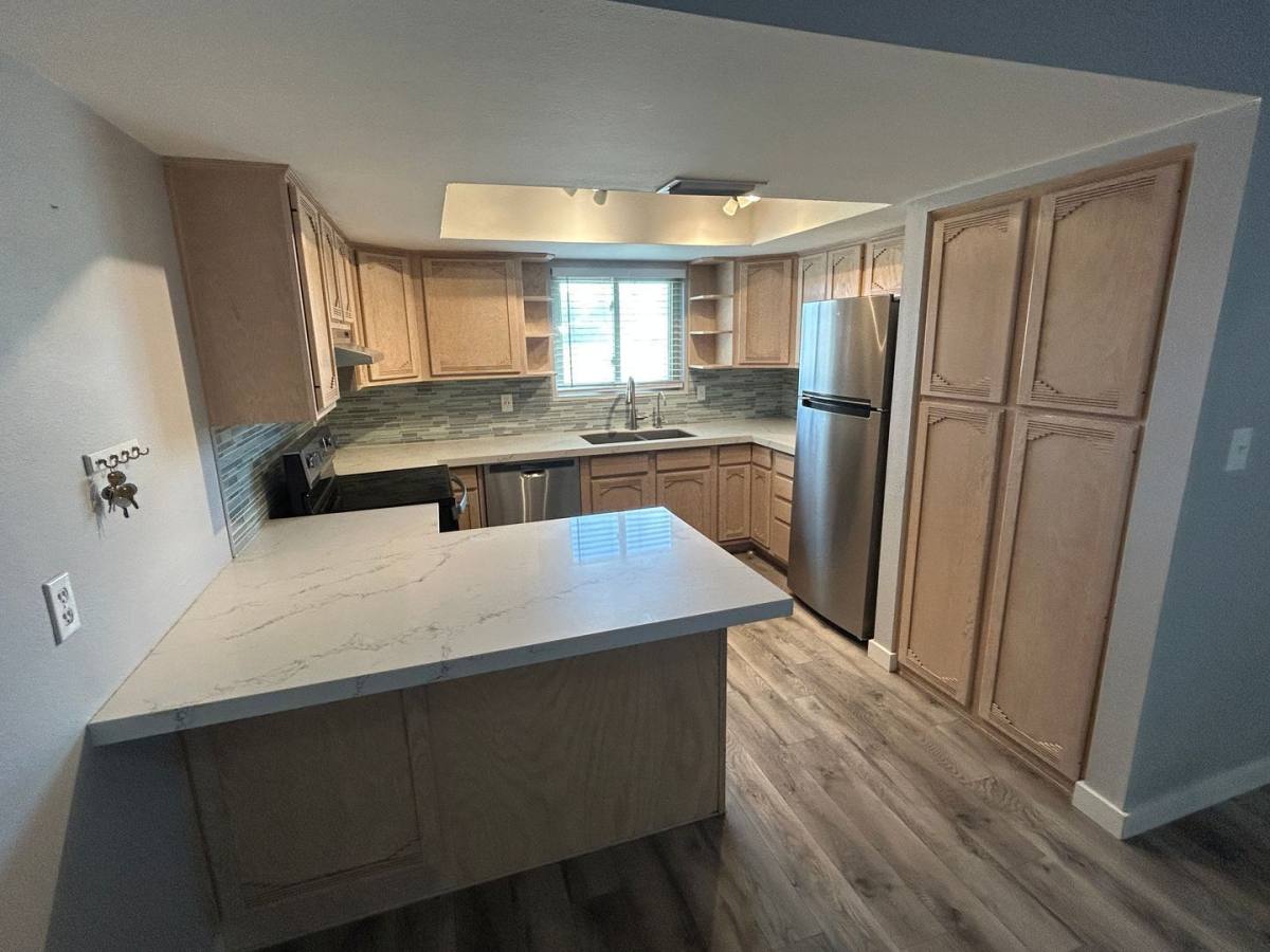 Townhouse for rent at 4501 W Continental Dr, Glendale, AZ 85308