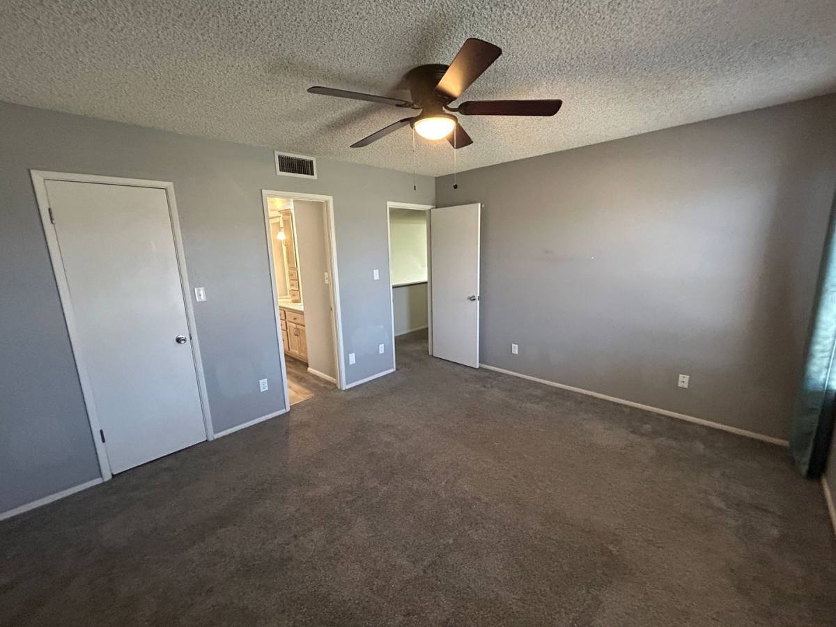 Townhouse for rent at 4501 W Continental Dr, Glendale, AZ 85308