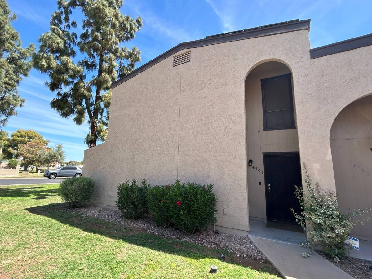 Townhouse for rent at 4501 W Continental Dr, Glendale, AZ 85308