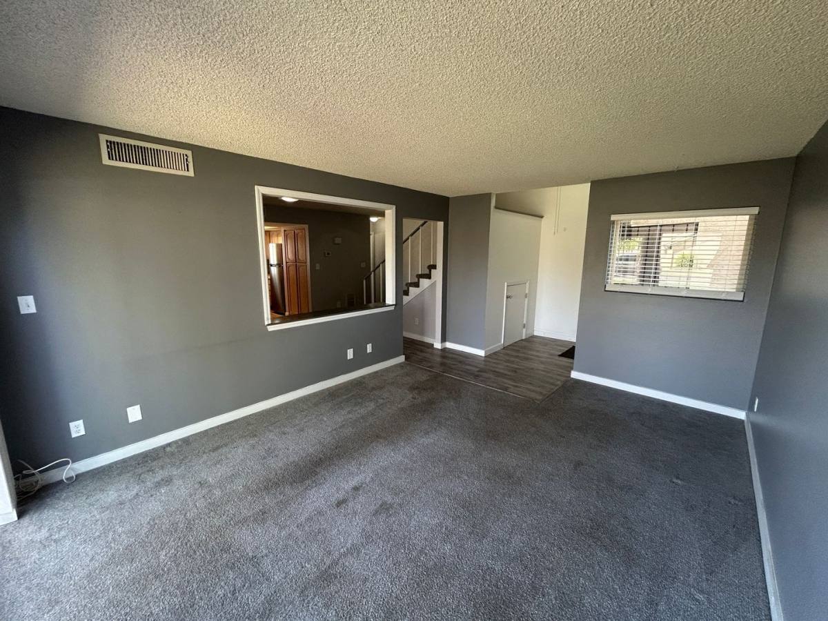 Townhouse for rent at 4501 W Continental Dr, Glendale, AZ 85308