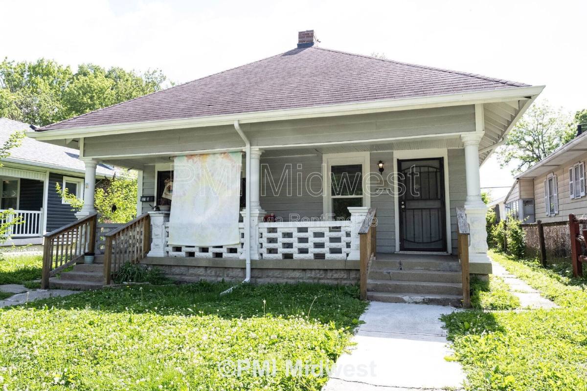 Apartment for rent at 521 N Gladstone Ave #B, Indianapolis, IN 46201