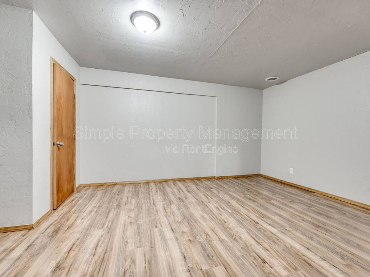 House for rent at 1802 S Dille Ave, El Reno, OK 73036