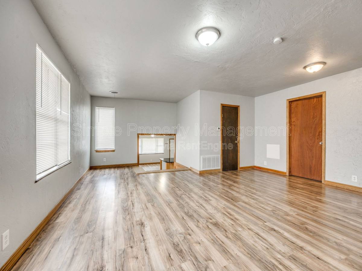 House for rent at 1802 S Dille Ave, El Reno, OK 73036