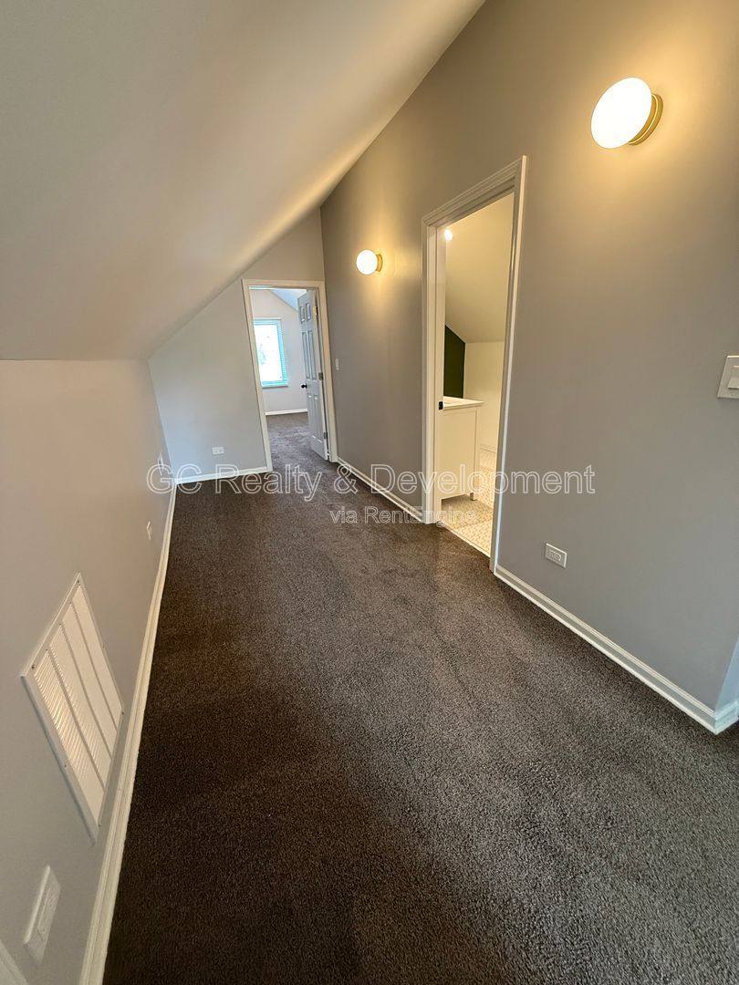 House for rent at 2036 S 1st Ave, Maywood, IL 60153
