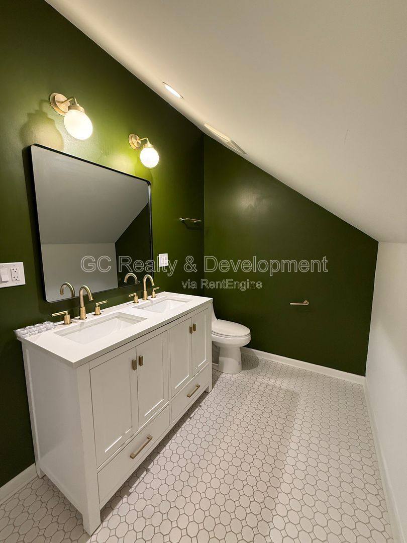 House for rent at 2036 S 1st Ave, Maywood, IL 60153