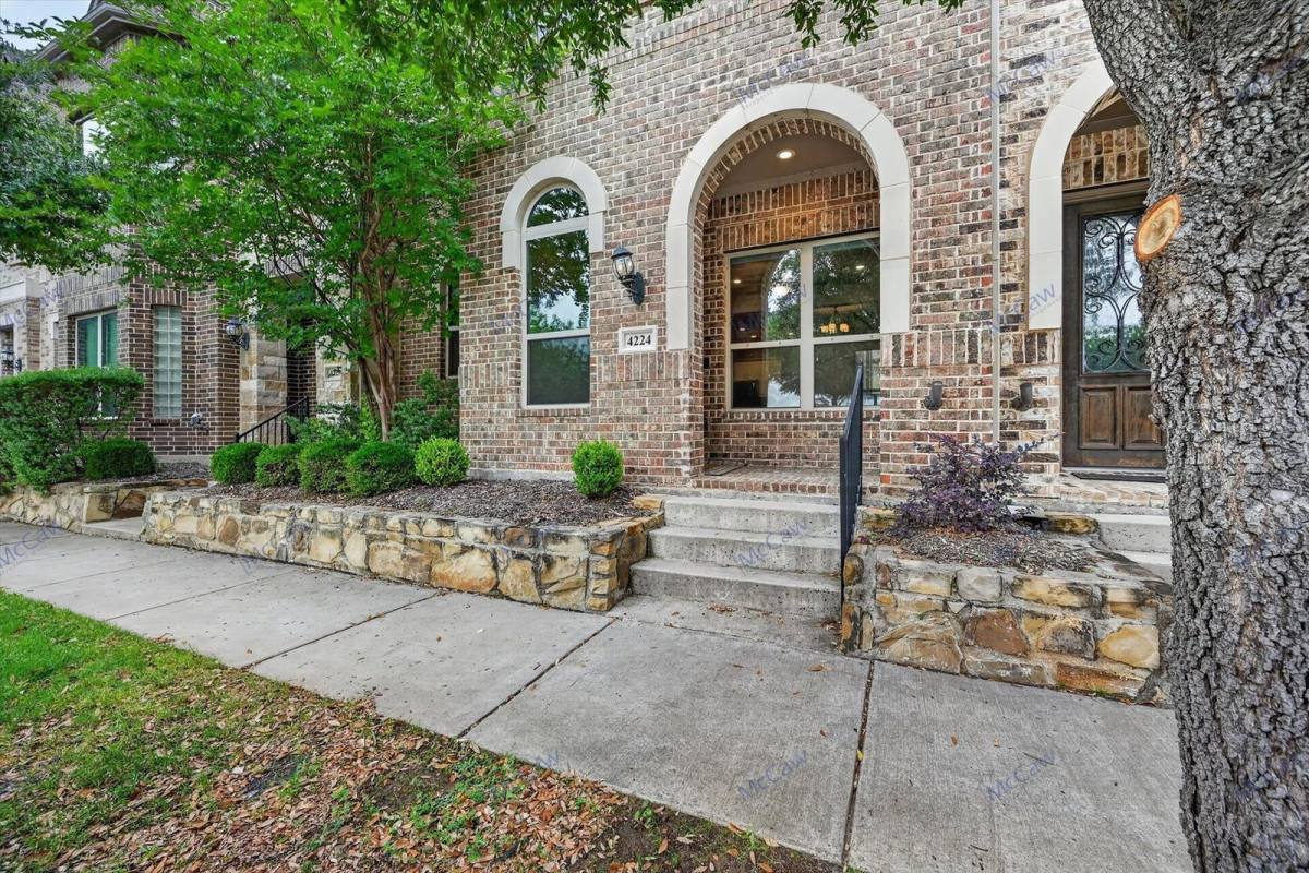Townhouse for rent at 4224 Riverside Dr, Flower Mound, TX 75028