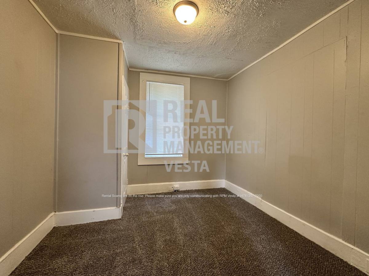 House for rent at 1596 Burton Ave, Macon, GA 31204
