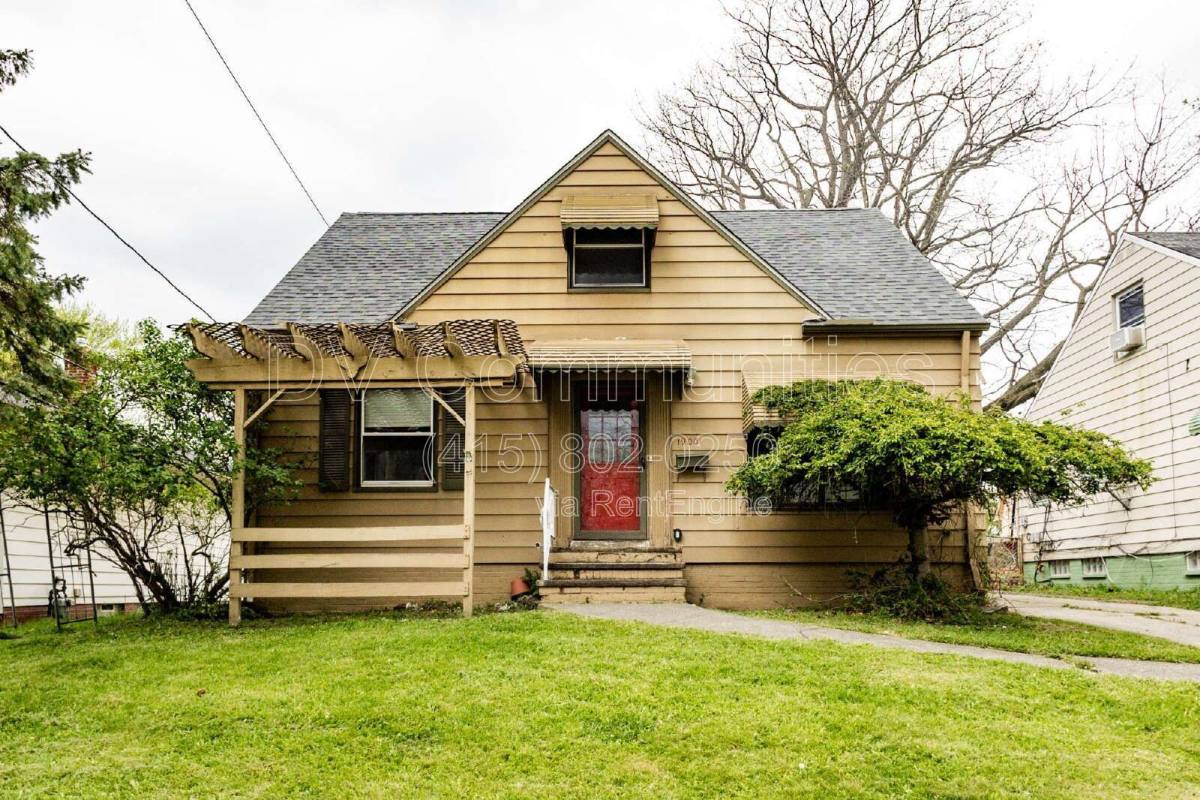 House for rent at 19001 Nitra Ave, Maple Heights, OH 44137