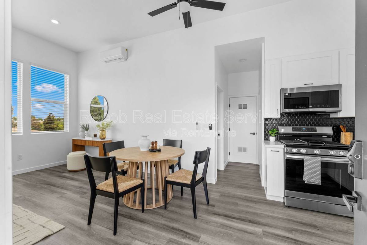 Apartment for rent at 5256 Adams Ave #5, San Diego, CA 92115