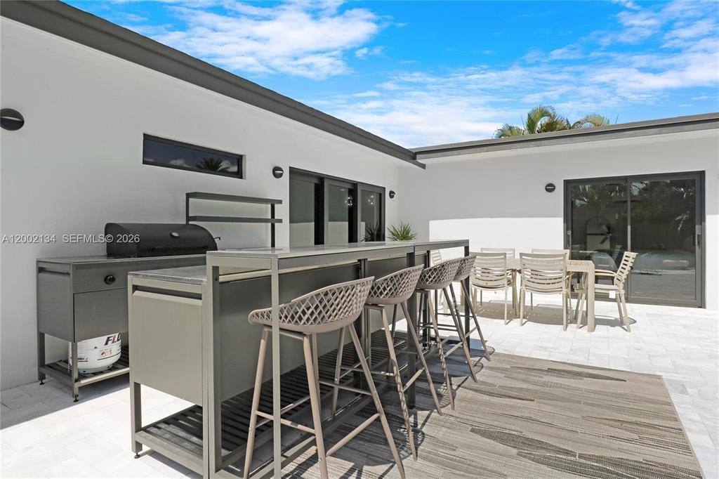 House for rent at 811 NE 17th Court, Fort Lauderdale, FL 33305