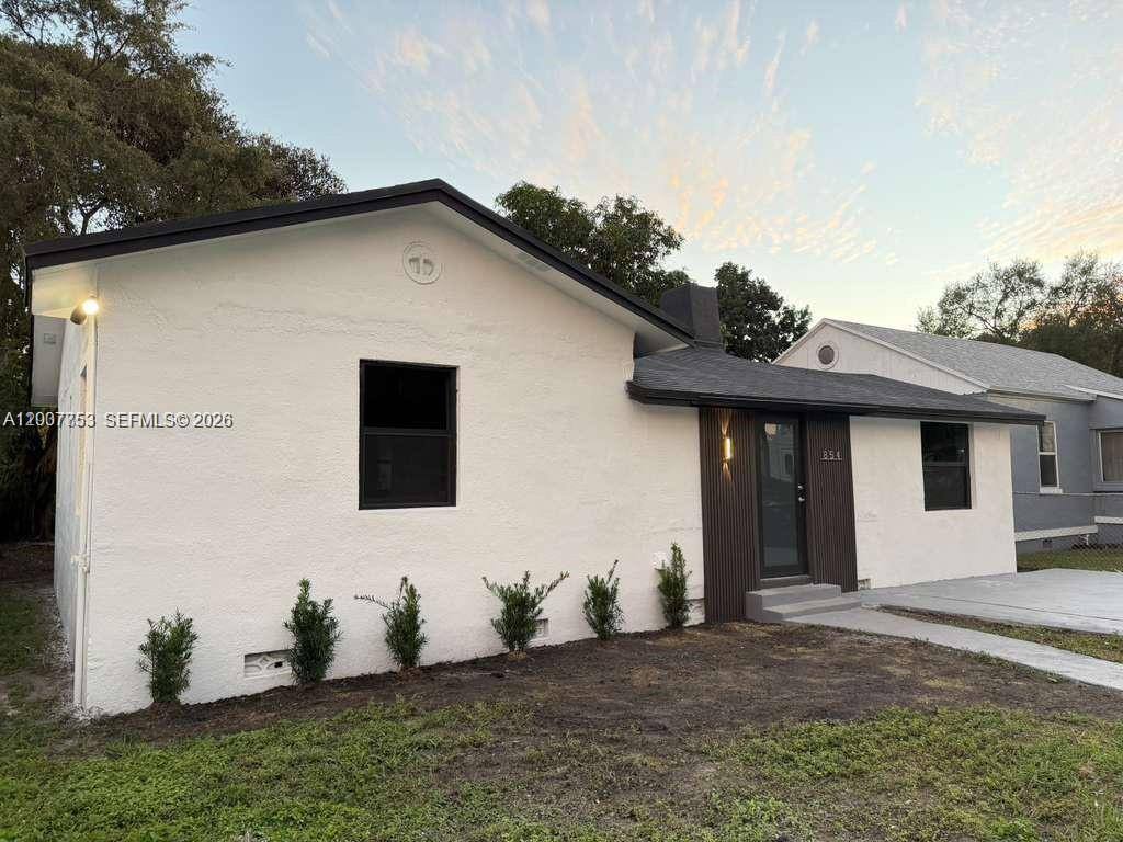 House for rent at 854 NW 76th St, Miami, FL 33150