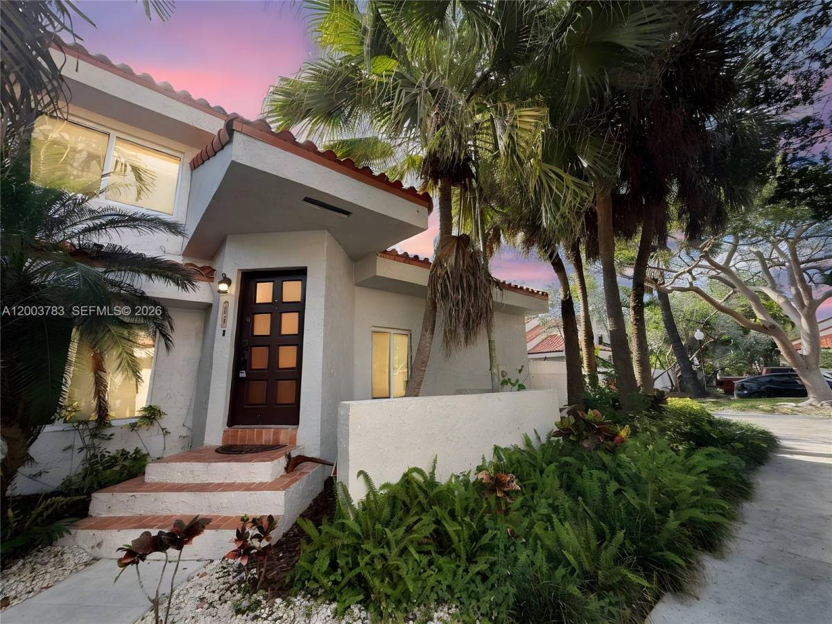 Townhouse for rent at 10944 SW 75th Terrace #O, Miami, FL 33173