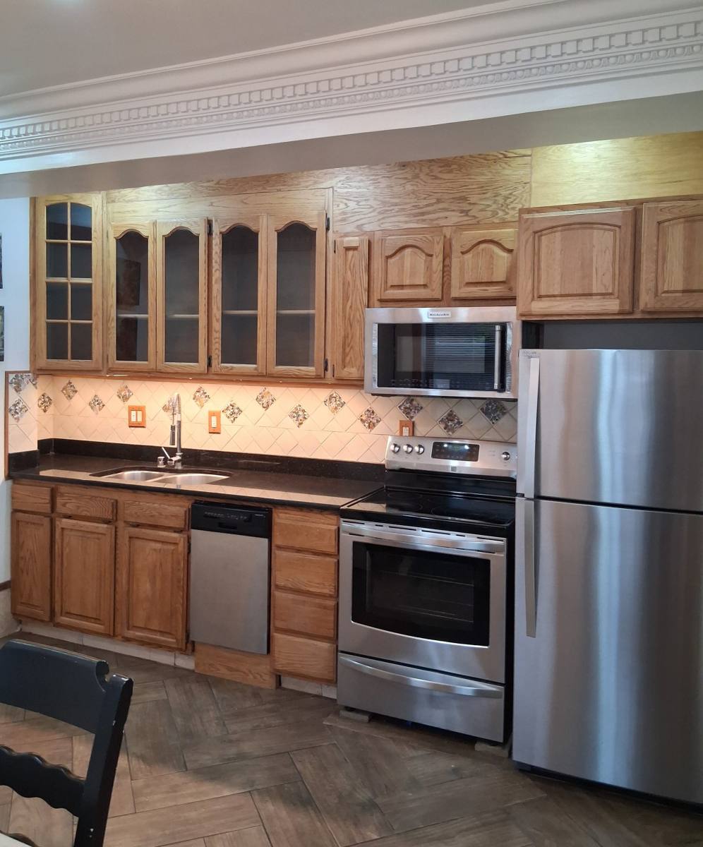 Apartment for rent at 2102 Grand Ave #2, Everett, WA 98201