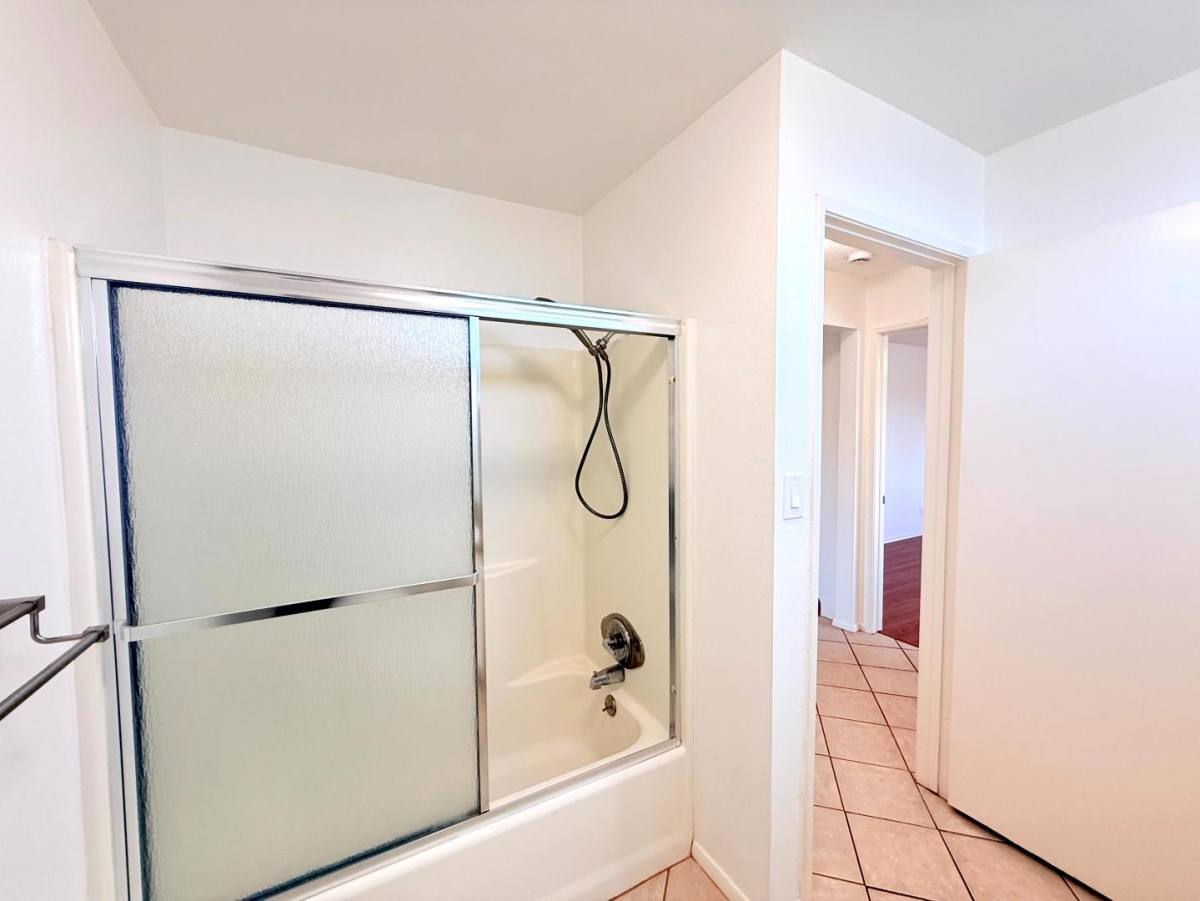 Apartment for rent at 207 N Mathews St #1, Los Angeles, CA 90033