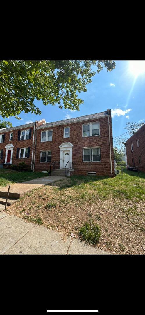 Apartment for rent at 316 34th St SE #4, Washington, DC 20019