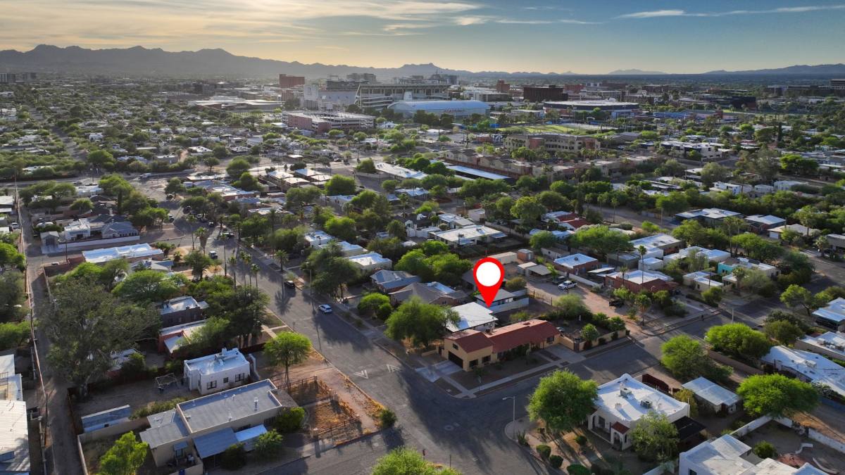 Apartment for rent at 2039 E 8th St #CASITA, Tucson, AZ 85719
