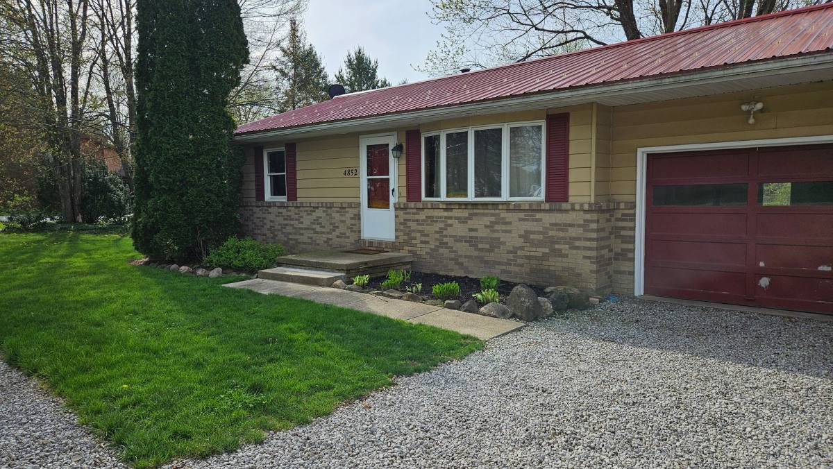Apartment for rent at 4852 Alexander Rd, Atwater, OH 44201