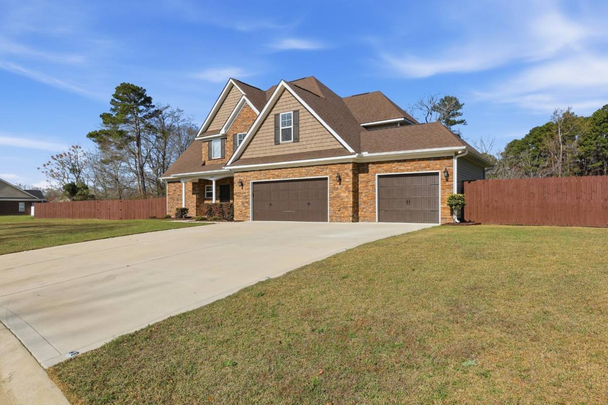 House for rent at 206 Leland Lane #WRIGHT Family, Raeford, NC 28376