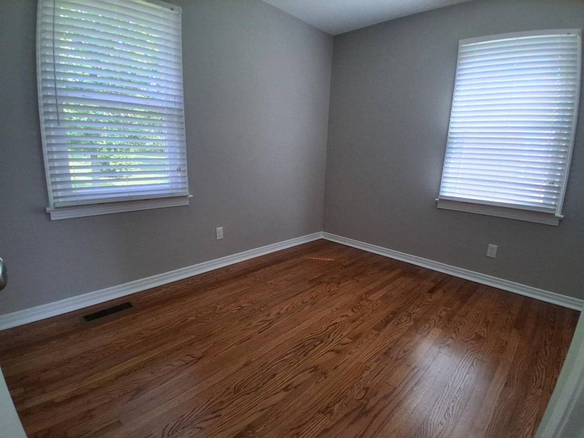 House for rent at 1923 Woodmont Dr, Columbia, TN 38401