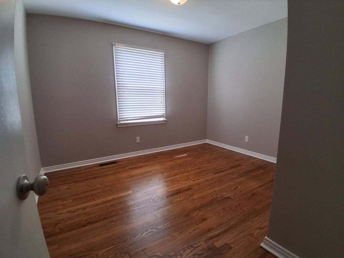 House for rent at 1923 Woodmont Dr, Columbia, TN 38401