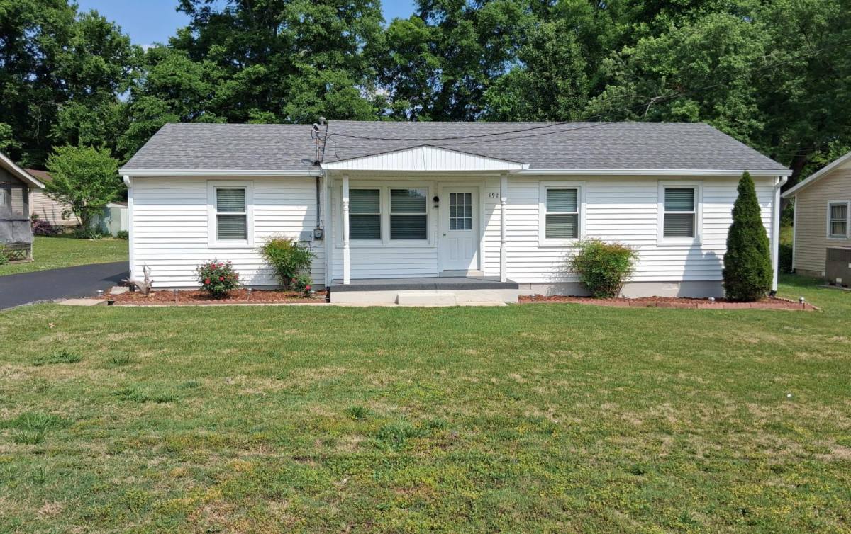 House for rent at 1923 Woodmont Dr, Columbia, TN 38401