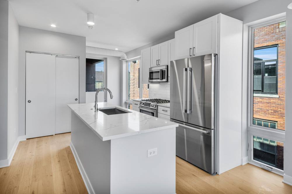 Apartment for rent at 4637 N Ashland #403, Chicago, IL 60640