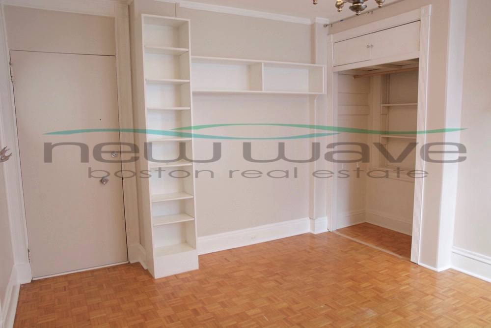 Apartment for rent at 21 Beacon St #8D, Boston, MA 02108