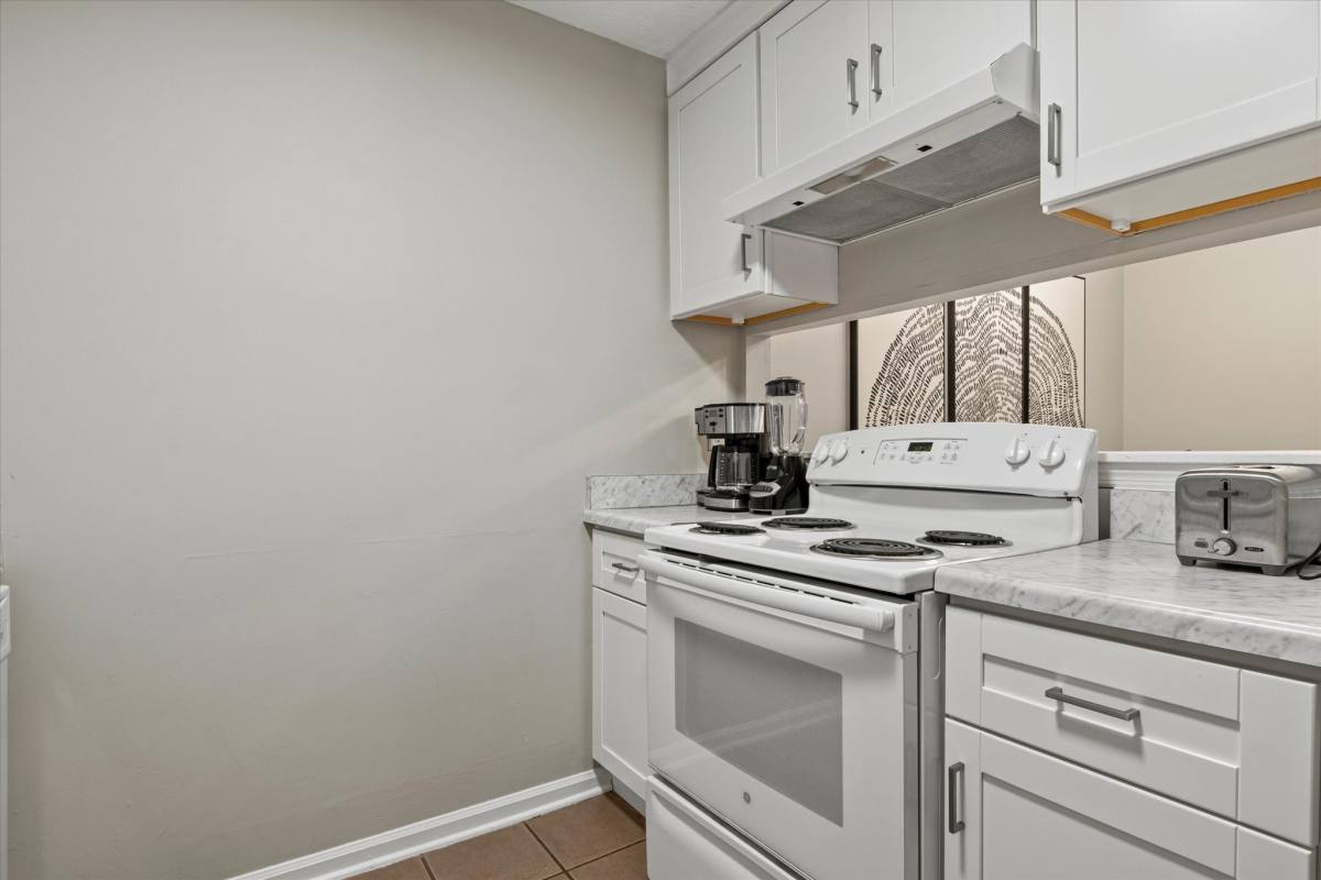 Townhouse for rent at 5454 Glen Haven Dr, Atlanta, GA 30349