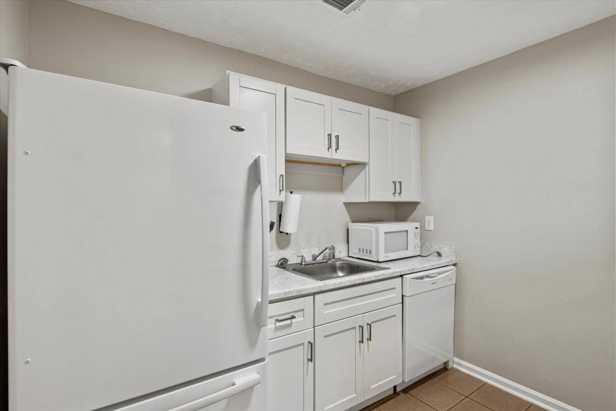 Townhouse for rent at 5454 Glen Haven Dr, Atlanta, GA 30349