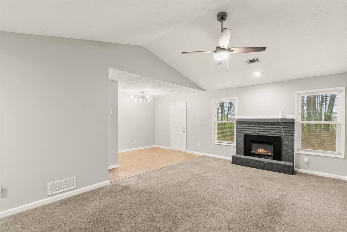 Townhouse for rent at 5454 Glen Haven Dr, Atlanta, GA 30349