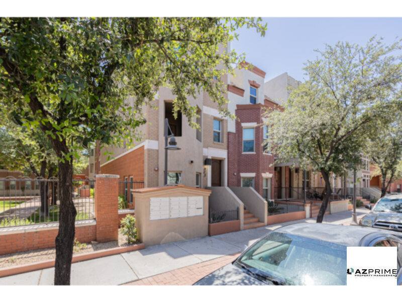 Townhouse for rent at 563 W 6th St, Tempe, AZ 85281