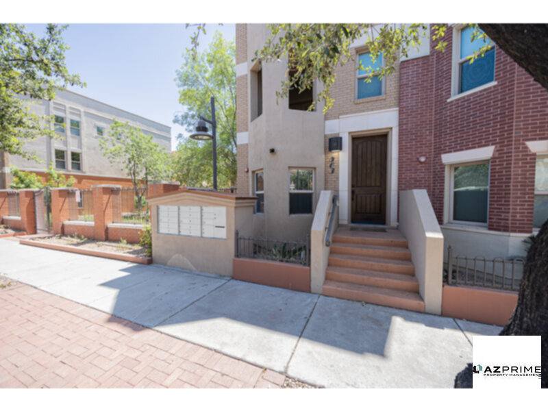 Townhouse for rent at 563 W 6th St, Tempe, AZ 85281