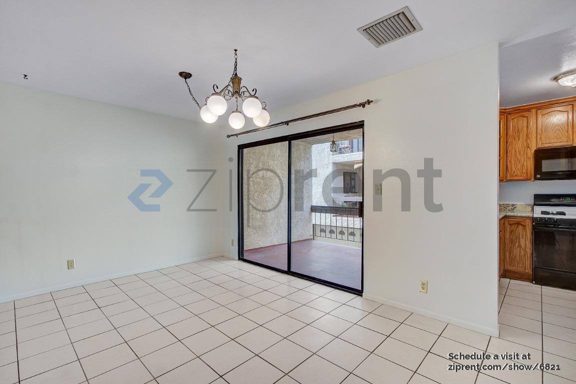 Townhouse for rent at 320 McHenry Rd #10, Glendale, CA 91206