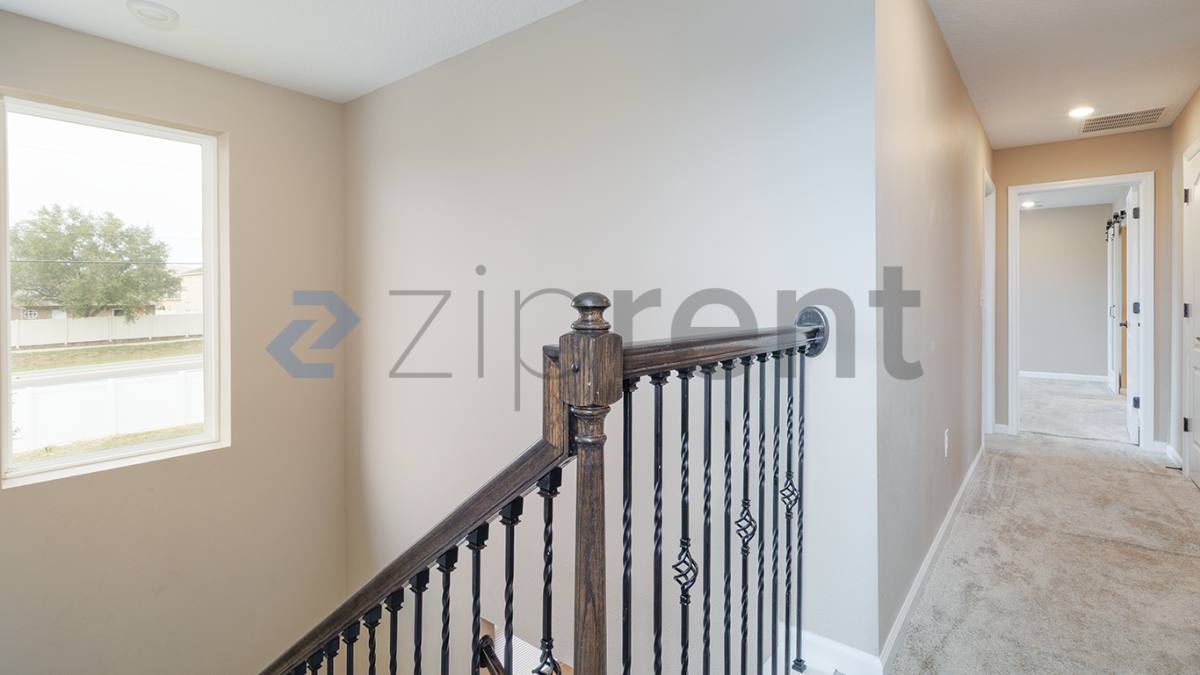 House for rent at 1709 Hilltop Dr, Dundee, FL 33838