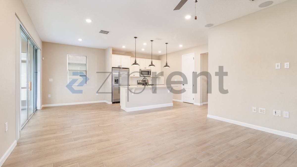 House for rent at 1709 Hilltop Dr, Dundee, FL 33838