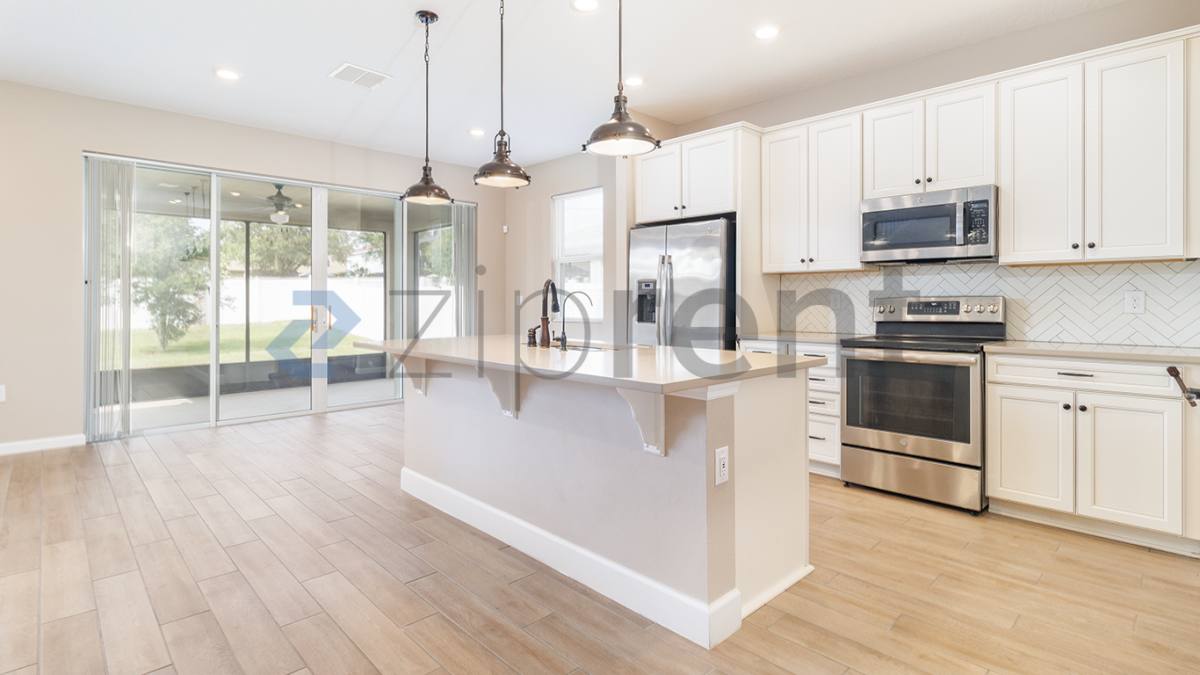 House for rent at 1709 Hilltop Dr, Dundee, FL 33838