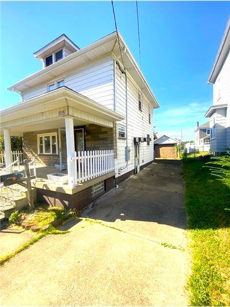 House for rent at 2015 Oregon Ave, Steubenville, OH 43952