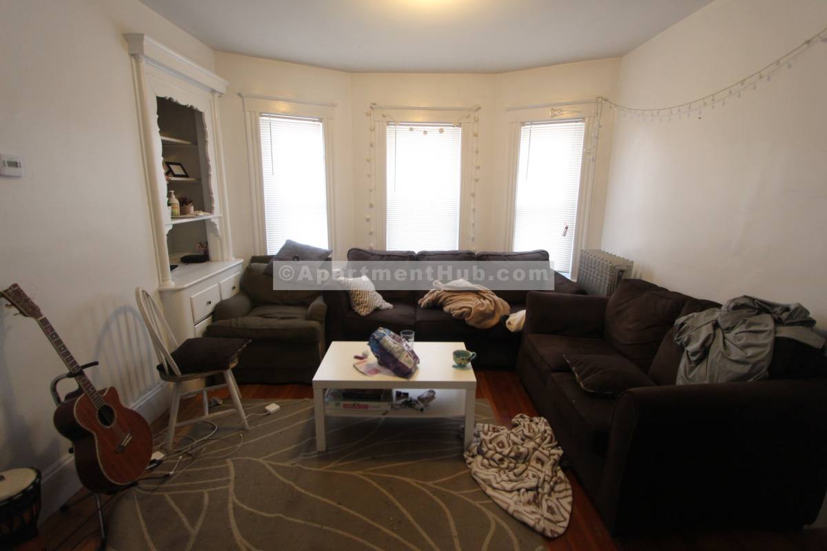 Apartment for rent at 10 Cambridge Terrace, Cambridge, MA 02140