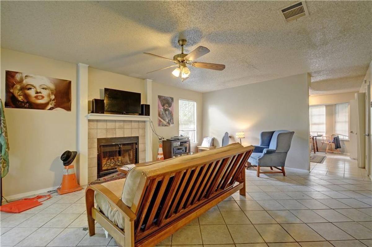 Townhouse for rent at 2011 Kirksey Dr, Austin, TX 78741
