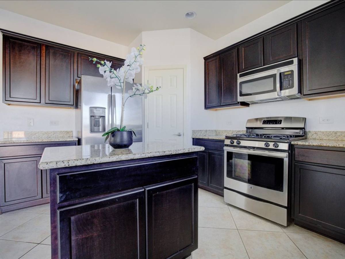 House for rent at 8011 S Dolphin Way, Tucson, AZ 85756
